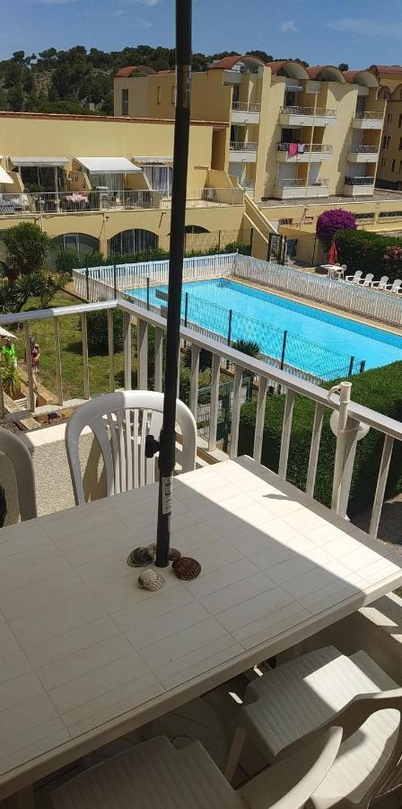 Appartement T2 Avec Piscine, Proche De La Plage Et Du Port Грюїссан Екстер'єр фото